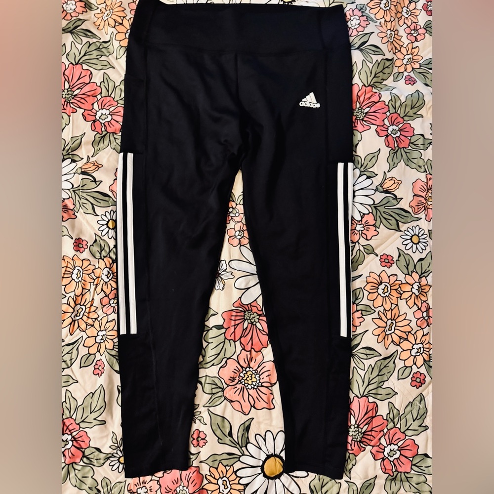 Adidas Women’s Aeroready 3 stripe leggings